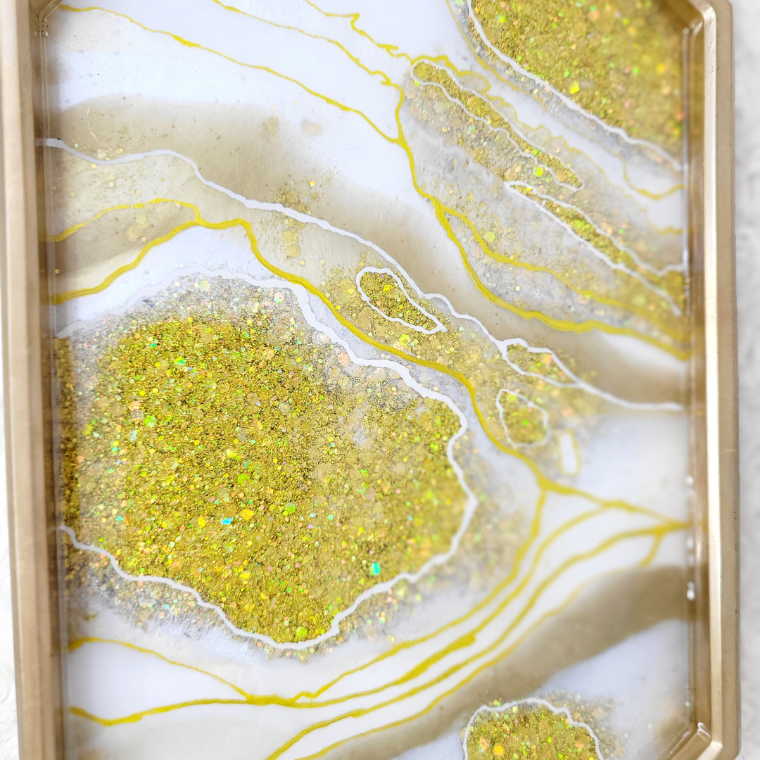 White and Gold Agate Geode Inspired Glitter Resin Tray