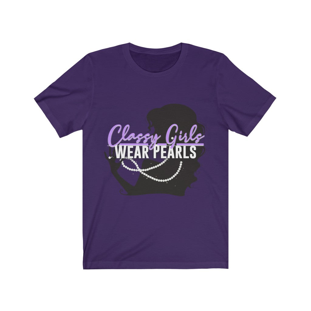 Classy Girls Wear Pearls Unisex Jersey Short Sleeve Tee